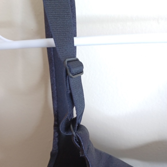 Vanity Fair Women's Illumination Full Figure Underwire Bra 76338. 38C Black - Picture 10 of 14